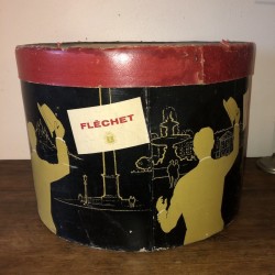 Old hat box | Flechet | Yellow man decor
