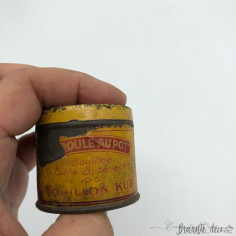 RARE "LA POULE AU POT" très ancienne petite boite de bouillon KUB