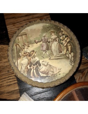 Old travel kit | Vintage kit | Au bon marché