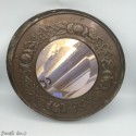 Ancien miroir rond en cuivre et bois