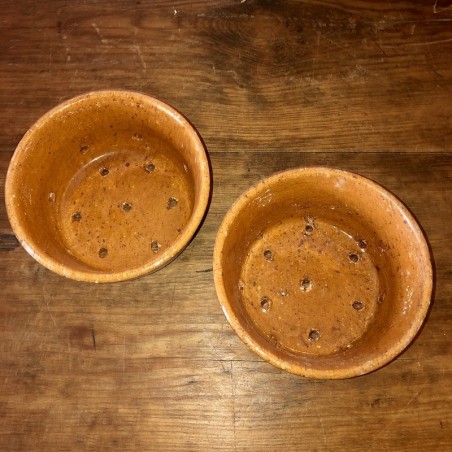 lot de 2 moules ou jattes à faisselles en grès