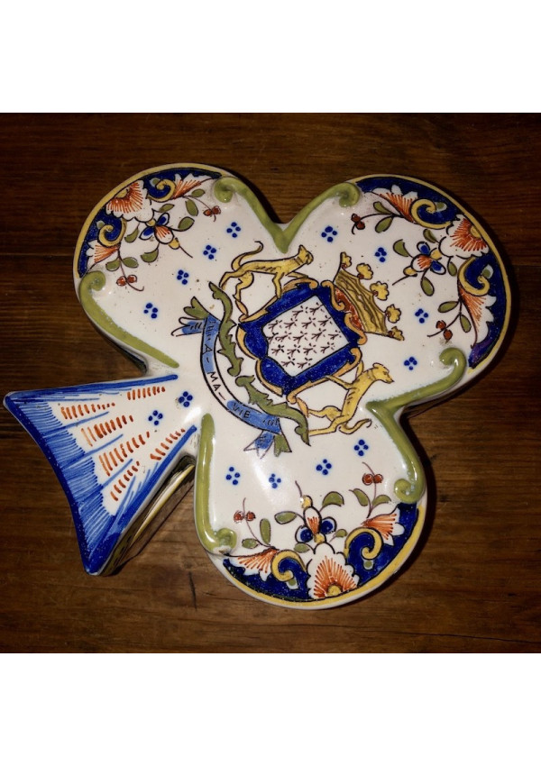 Old earthenware box from Desvres Geo Martel | Length 17.5cm