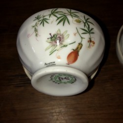 Lot of 4 small porcelain bowls Lourioux France