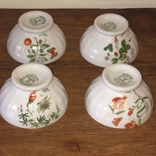 Lot of 4 small porcelain bowls Lourioux France