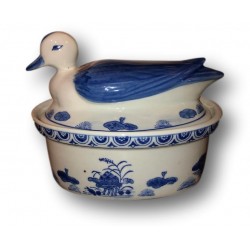 Terrine vintage bleue et blanche en porcelaine en forme de canard