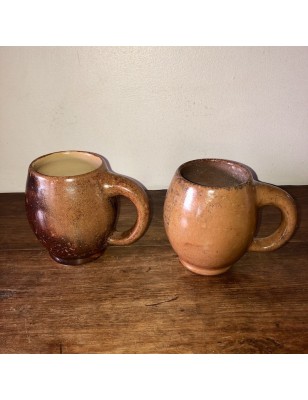 Lot de 2 chopes mugs en grès signés Dubois