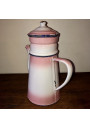 Ancienne cafetière en tôle émaillée rose et blanche