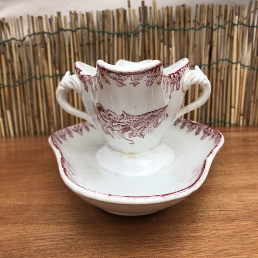 Old gravy boat | White and pink | Terre de Fer