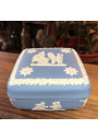 Ancienne boîte wedgwood bleue Shabby Chic