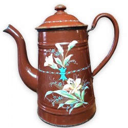Old coffee maker in brown enamelled sheet metal with embossed floral decoration