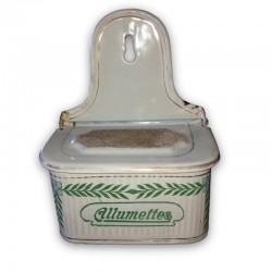 Ancienne boîte à allumettes en tôle émaillée blanche et verte