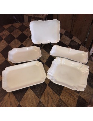 Lot de 5 plats blancs anciens en faïence