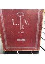 Ancienne boîte rouge REPRISER LUSTRÉ A LA CLÉ L.V. PARIS