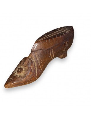 Ancienne tabatière en bois |Boîte à priser chaussure sculptée