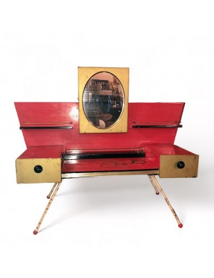 Petite coiffeuse vintage pour enfant