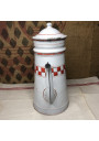 Old coffee maker in white enameled sheet metal with red checkerboard