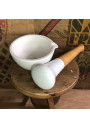 Ancien mortier et son pilon en bois et porcelaine