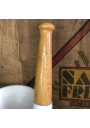 Ancien mortier et son pilon en bois et porcelaine