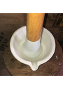 Ancien mortier et son pilon en bois et porcelaine