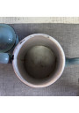 Ancienne cafetière en tole émaillée décor oiseau et cerises