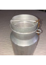 Ancien pot à lait à facettes en aluminium 1,5 litre