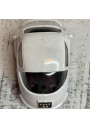 Ancienne petite voiture ISETTA VELAM dans sa boîte