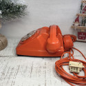 Téléphone vintage orange à cadran SOCOTEL S63