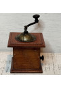 Ancien petit mouilin à poivre en bois Peugeot Frères