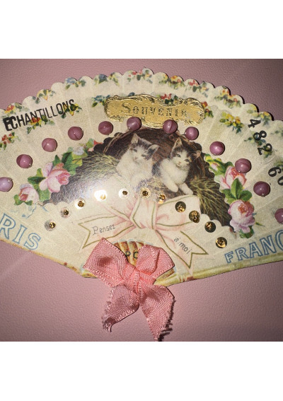 Bead sampler - Paris France - Cat motif