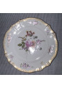 Suite de 8 assiettes à dessert anciennes en porcelaine – Décor floral et dorures