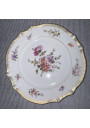 Suite de 8 assiettes à dessert anciennes en porcelaine – Décor floral et dorures