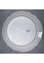 Suite de 8 assiettes à dessert anciennes en porcelaine – Décor floral et dorures