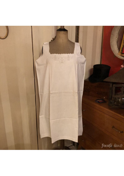 Old embroidered and openwork nightgown | Large | In cotton