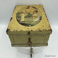 Old safe, case or cassette circa 1930 | Pierrot and Colombine