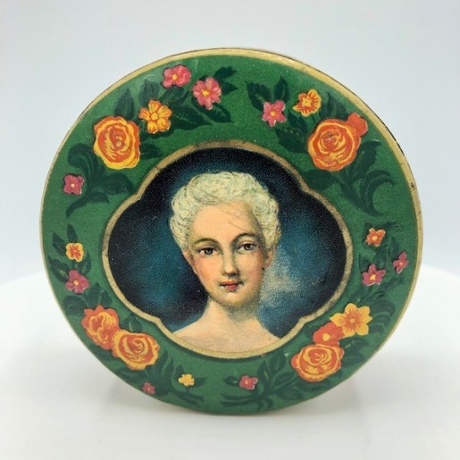 Old box of Bourjois powder Paris France | Manon Lescaut | Collection box
