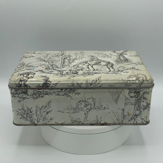Old lithographed tin box | Toile de Jouy style decor