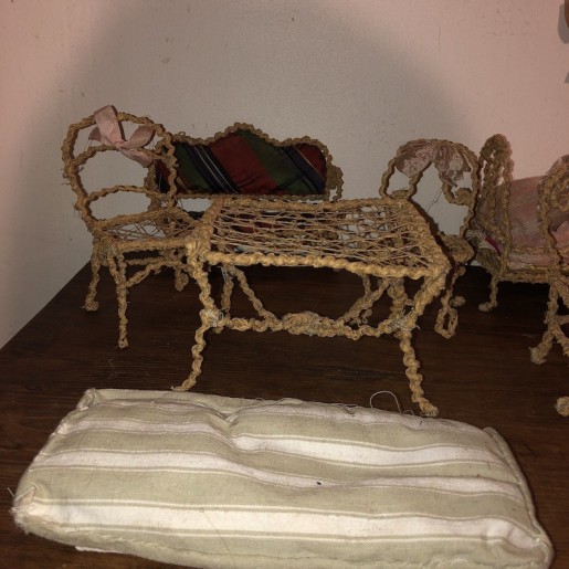Anciens meuble de poupée | En fil de fer et corde | Pour maison de poupée