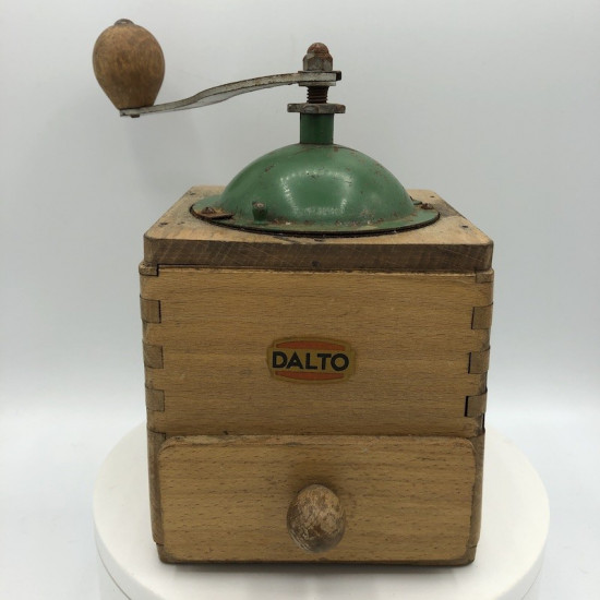 Old wooden coffee grinder | Dalto | Kitchen decoration | Collection
